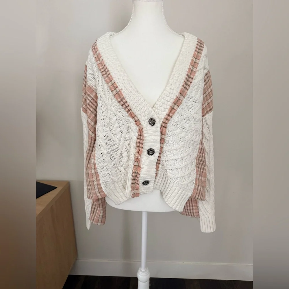 POL Boho Knit Sweater Cardigan Cream Blush Plaid V-Neck Oversized Medium NWOT - Picture 3 of 7